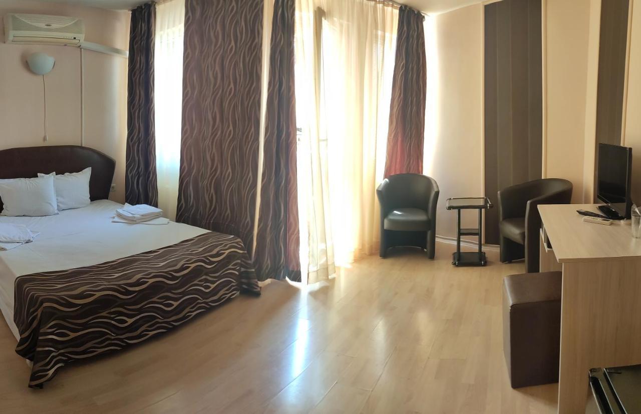 Hotel Sorbona Варна Экстерьер фото