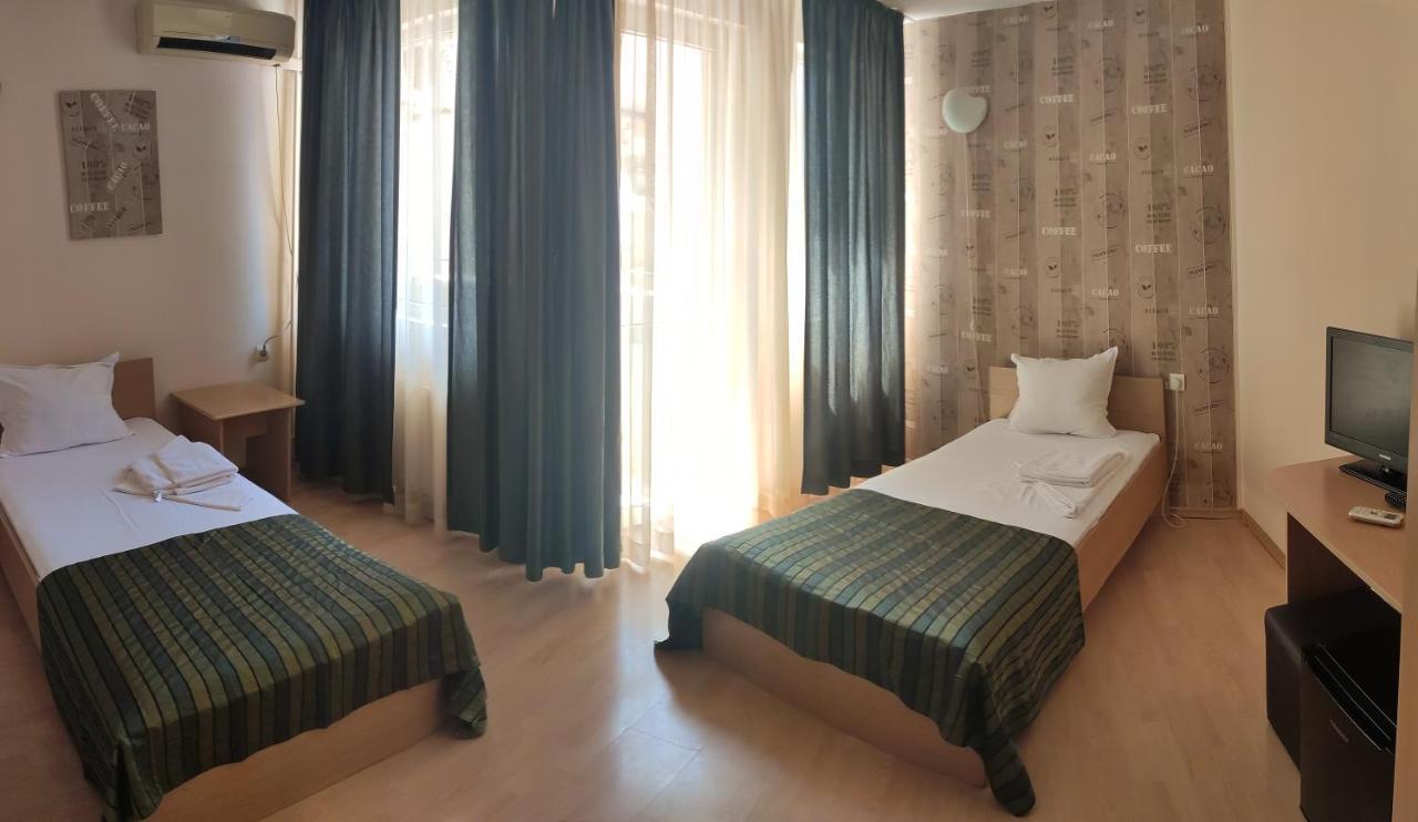 Hotel Sorbona Варна Экстерьер фото