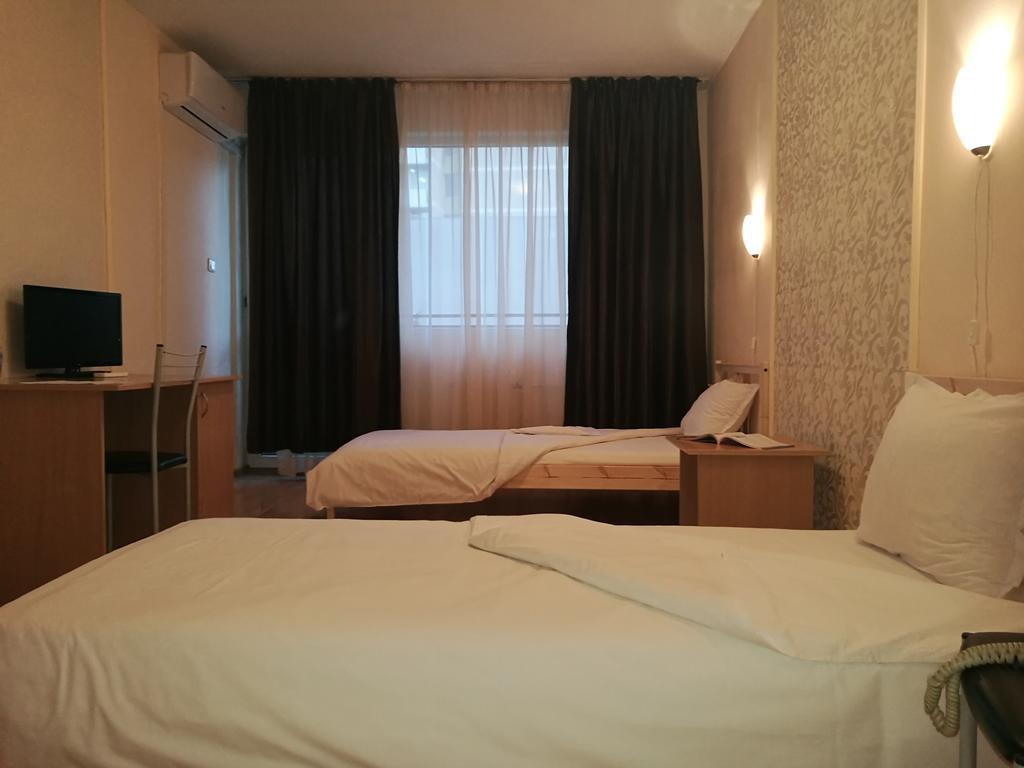 Hotel Sorbona Варна Экстерьер фото