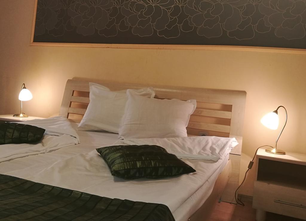 Hotel Sorbona Варна Экстерьер фото